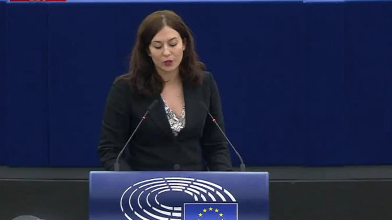 Pozíciókat veszít a Momentum, csökkenőben a párt támogatottsága