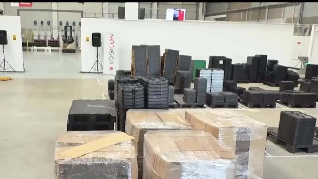 Hatalmas területű raktárkomplexumot adtak át Debrecenben