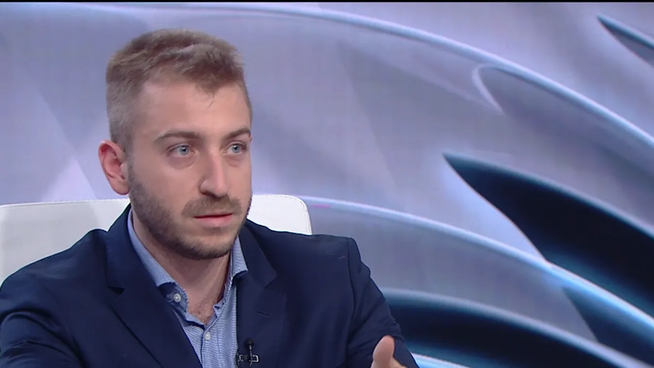 Hétfőn több robbanás következtében megrongálódott a Kercsi-híd