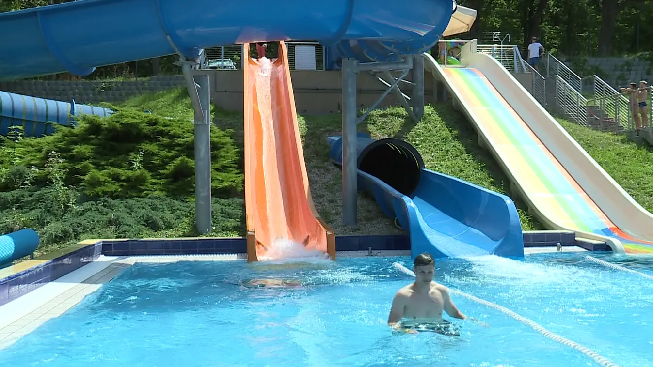 A balesetek elkerülése miatt be kell tartani a szabályokat a csúszdaparkokban