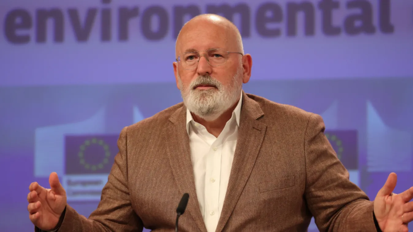 Távozik Frans Timmermans az uniós politikából