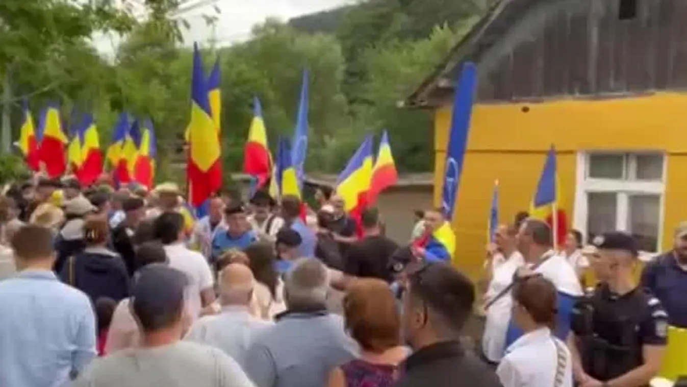 Román nacionalisták próbálták megzavarni Orbán Viktor tusványosi beszédét (új videóval frissítve)