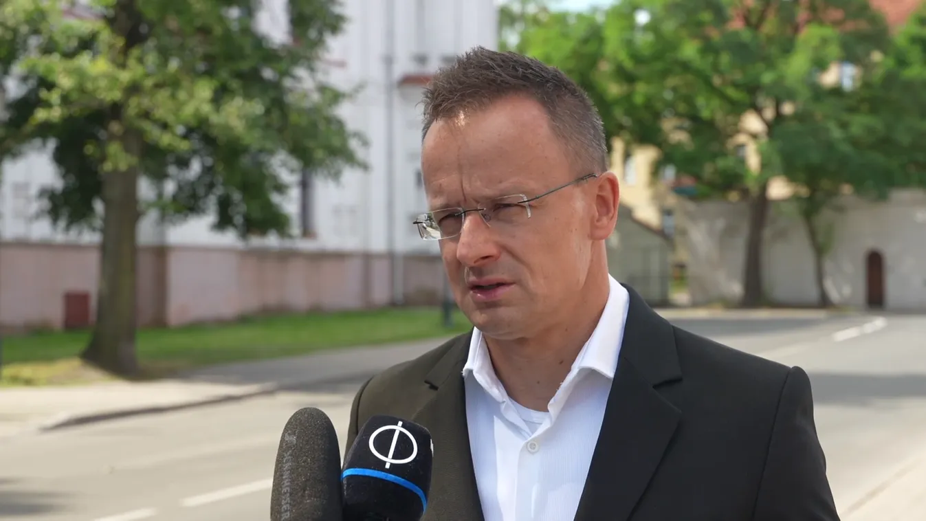 Szijjártó Péter: Jó esély van a háborús eszkaláció kockázatának elkerülésére a NATO-csúcson