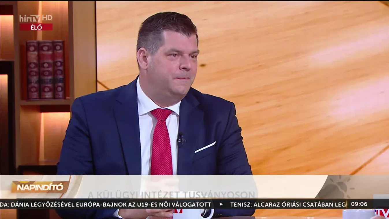 Napindító - A Külügyi Intézet Tusványoson