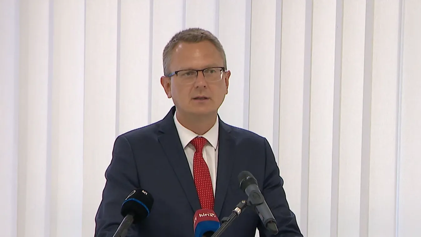 Rétvári Bence: Megvédjük Magyarország déli határát