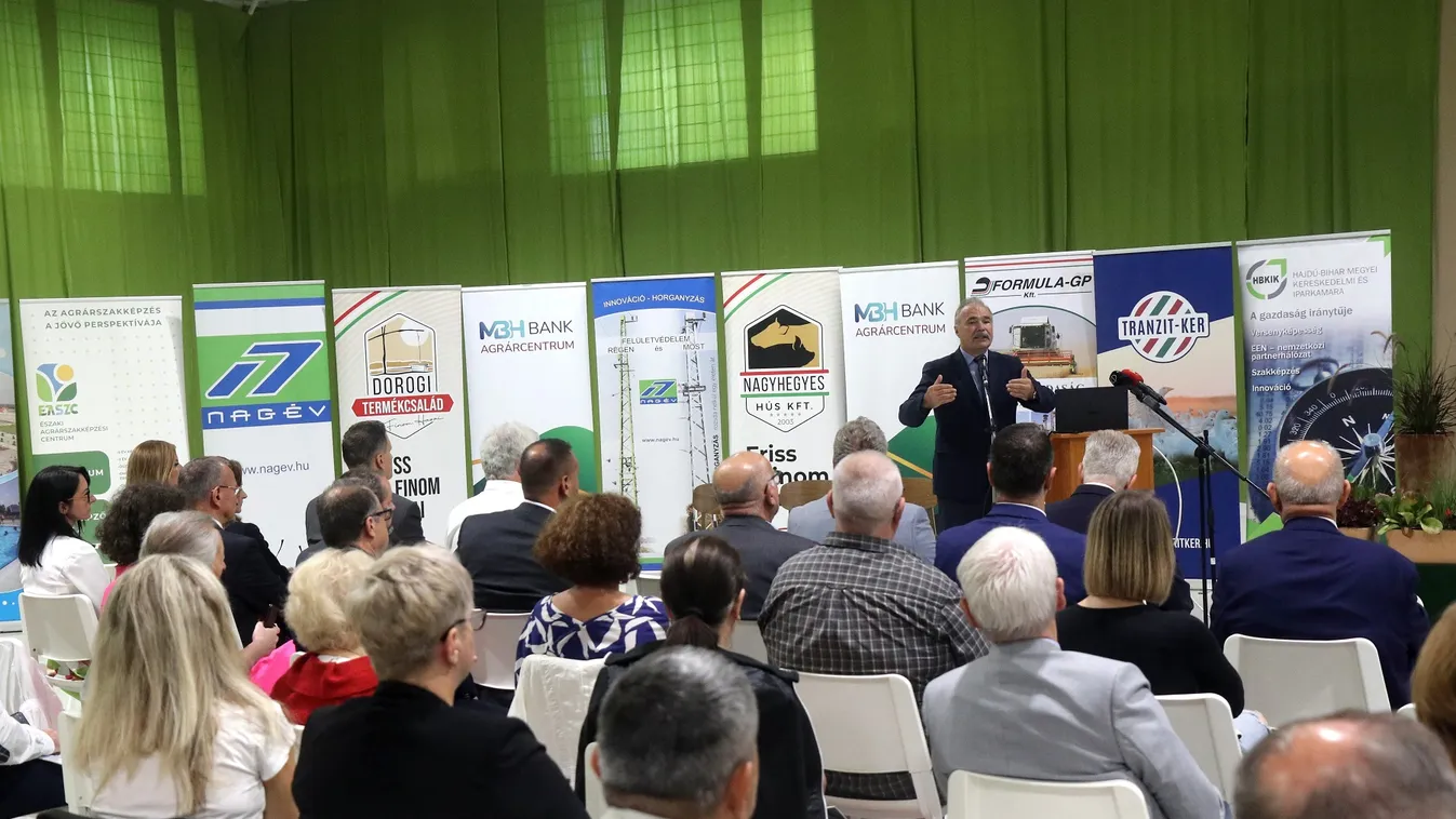 Agrárminiszter: biztosított az ország kenyere