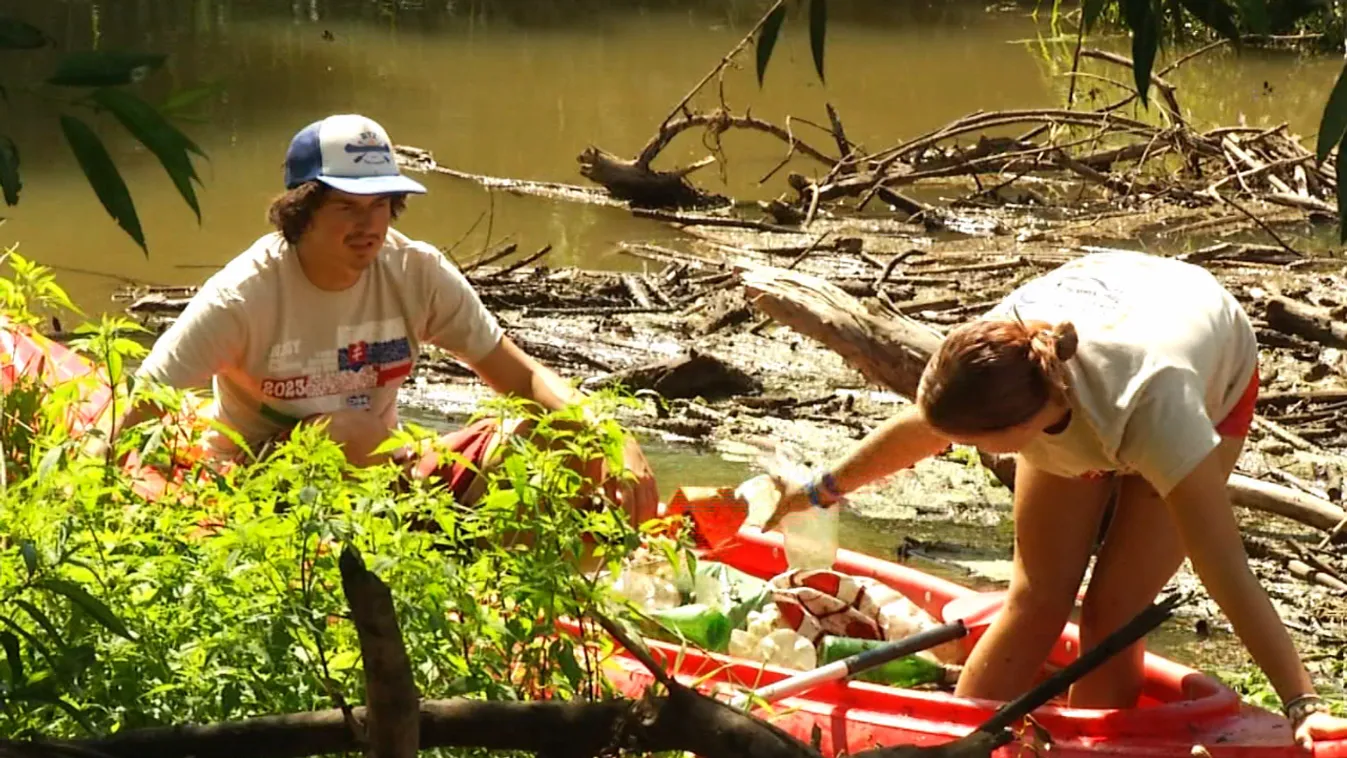 Véget ért a háromnapos szemétgyűjtés az Ipolyon