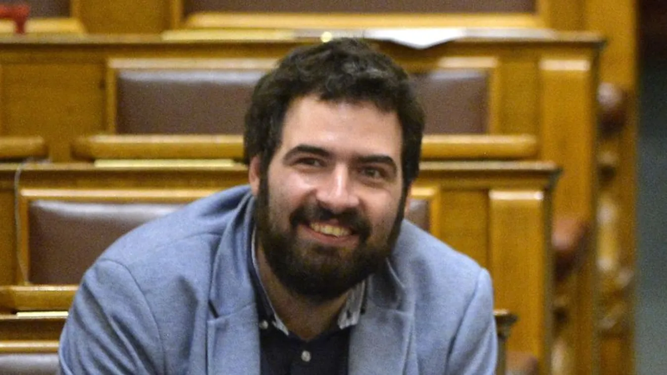 Százmilliókat kaszált Karácsonyék szélsőbaloldalt támogató pártalapítványa