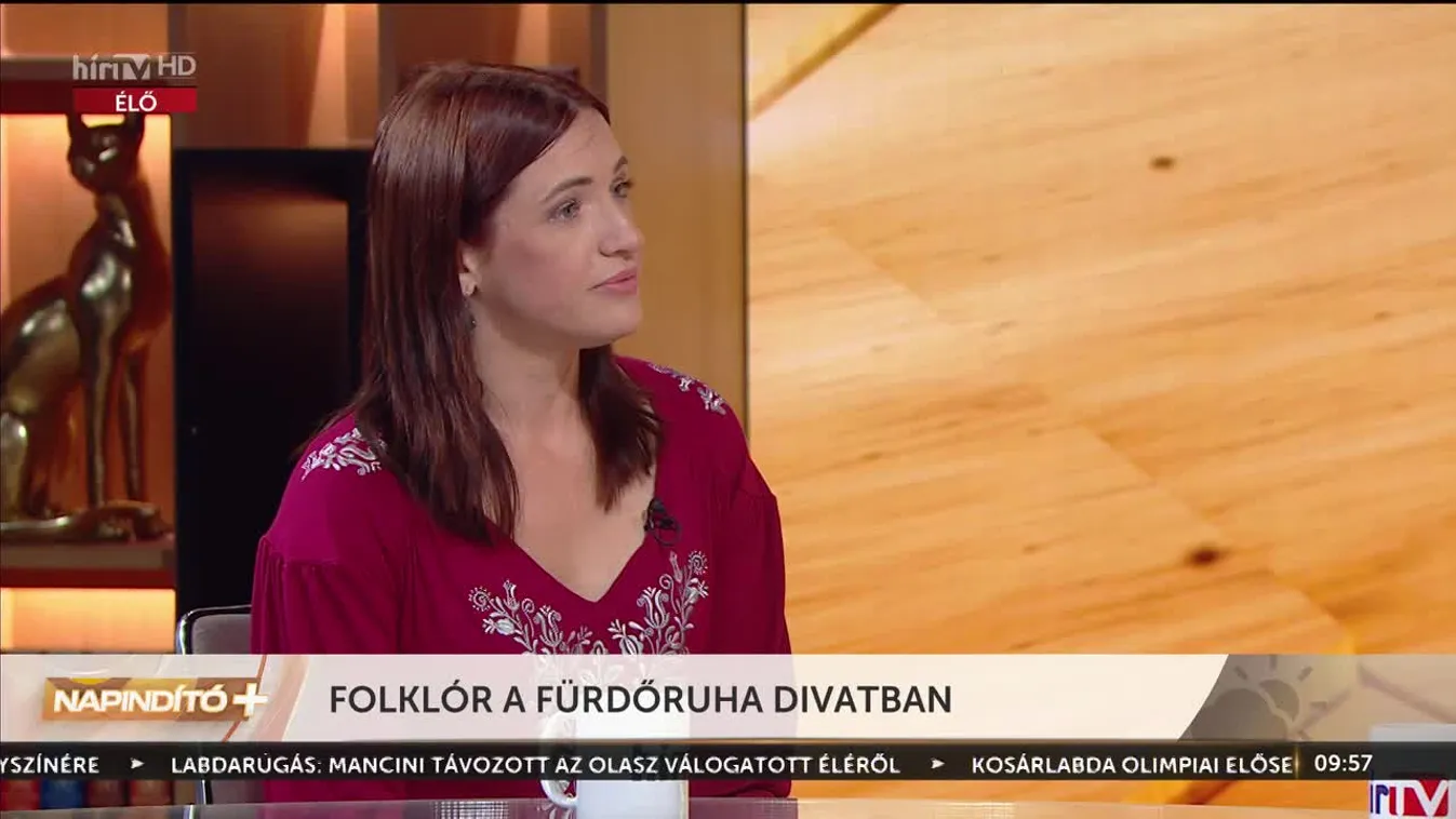 Napindító – Folklór a fürdőruha divatban