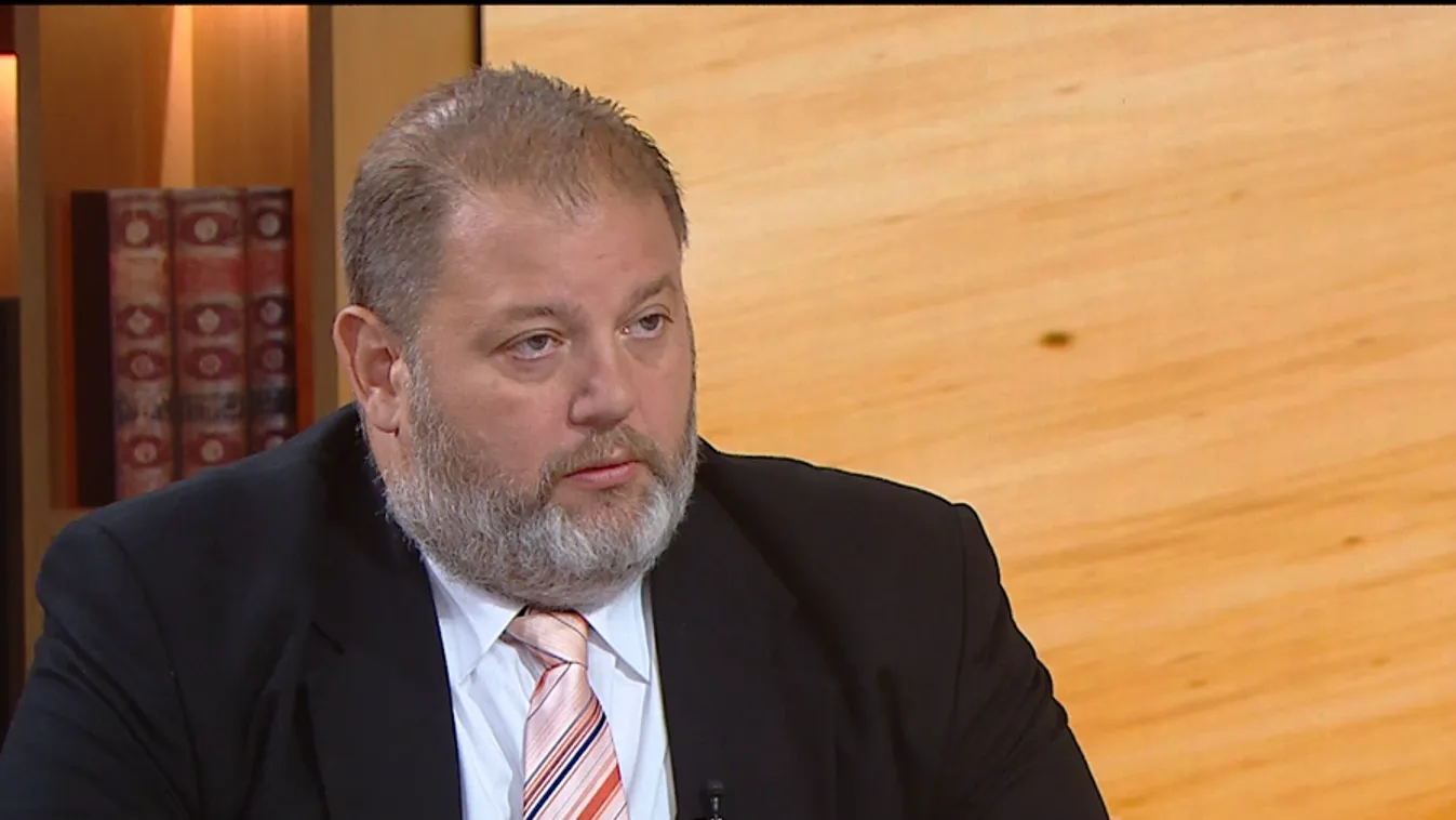 Háború Ukrajnában - Légicsapások érték Ukrajnát, Donyecket és Oroszországot