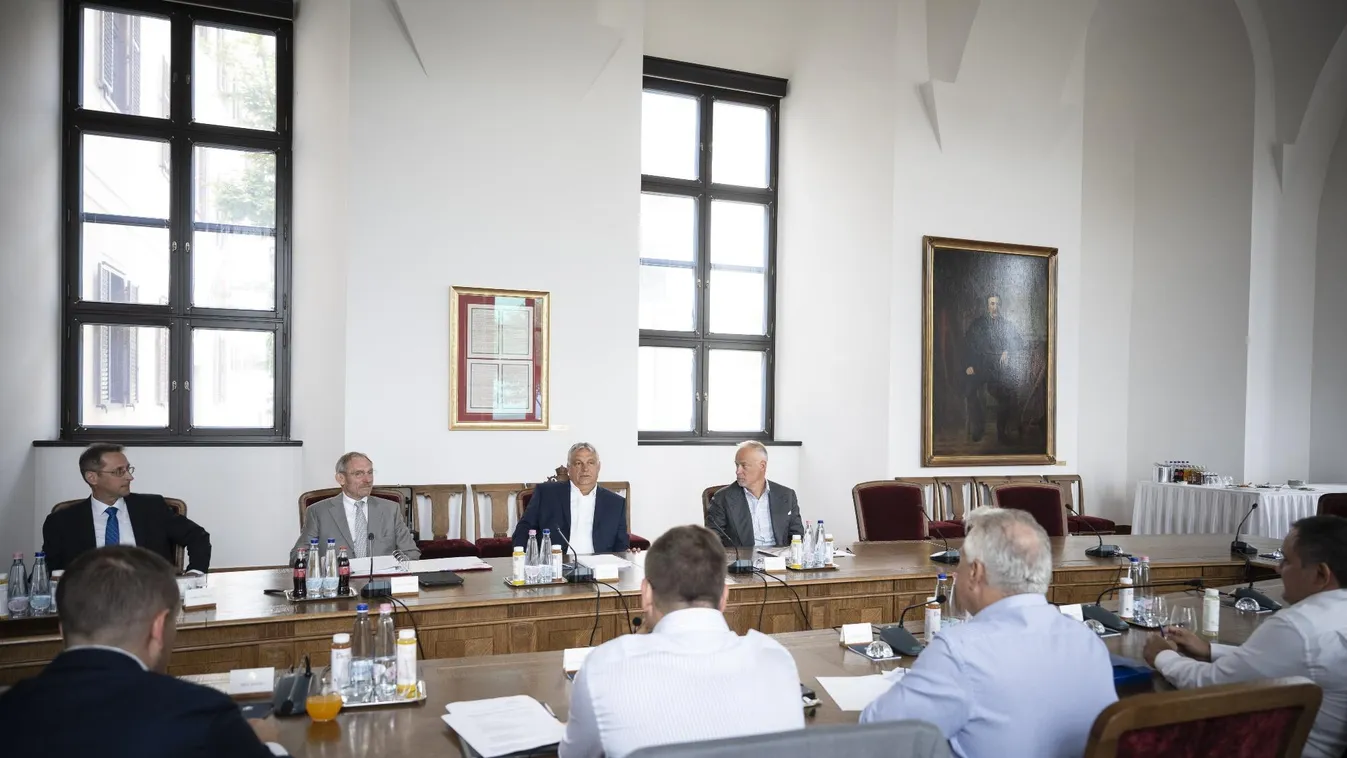 Orbán Viktor kabinetvezetői értekezletet tartott
