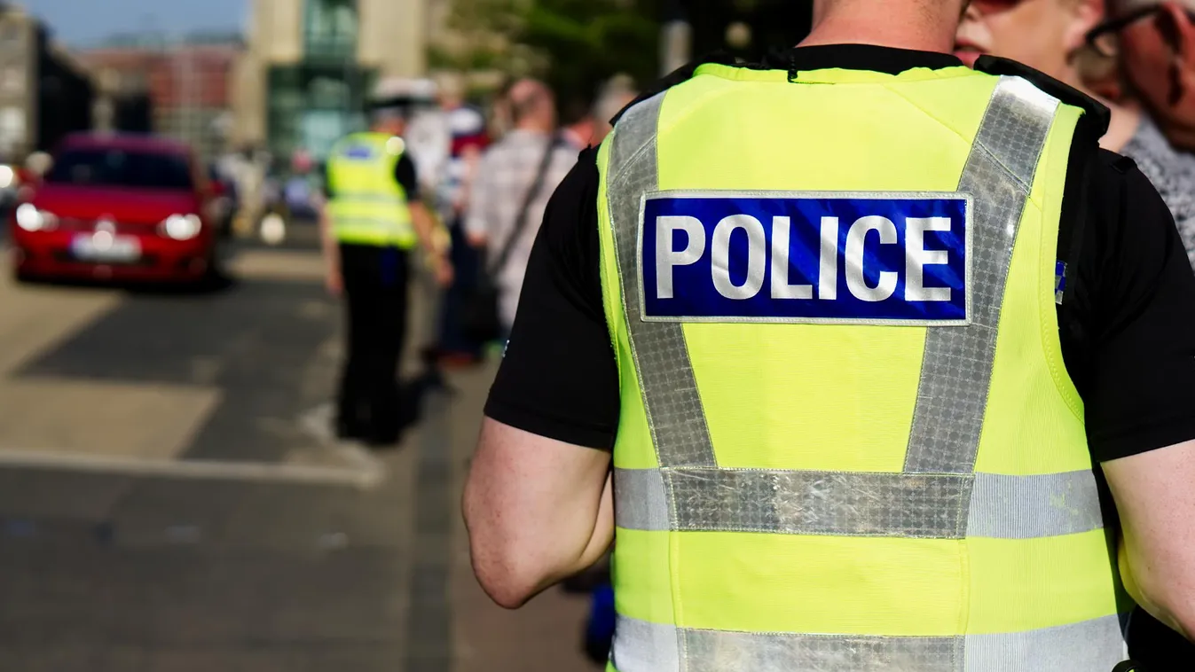 Késelés történt a londoni British Museum épülete közelében