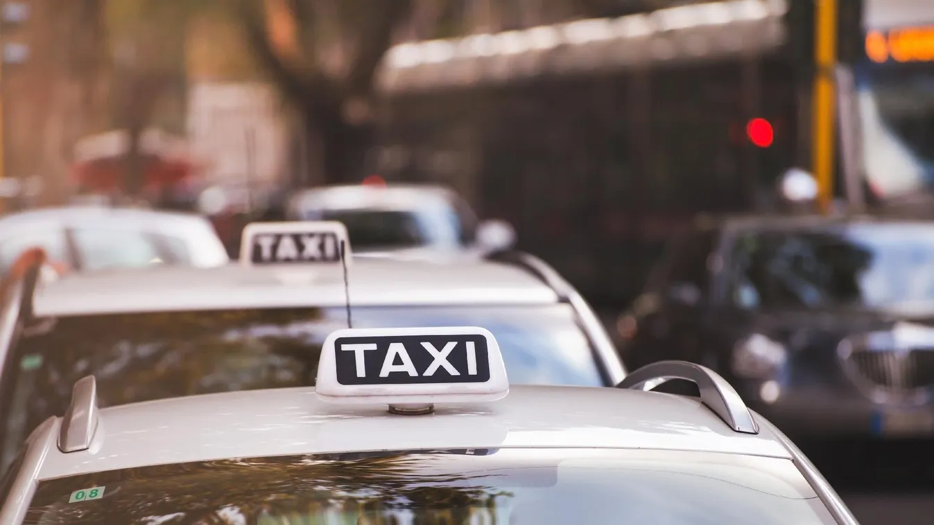 Ingyen taxival mehetnek haza a részeg fiatalok Olaszországban