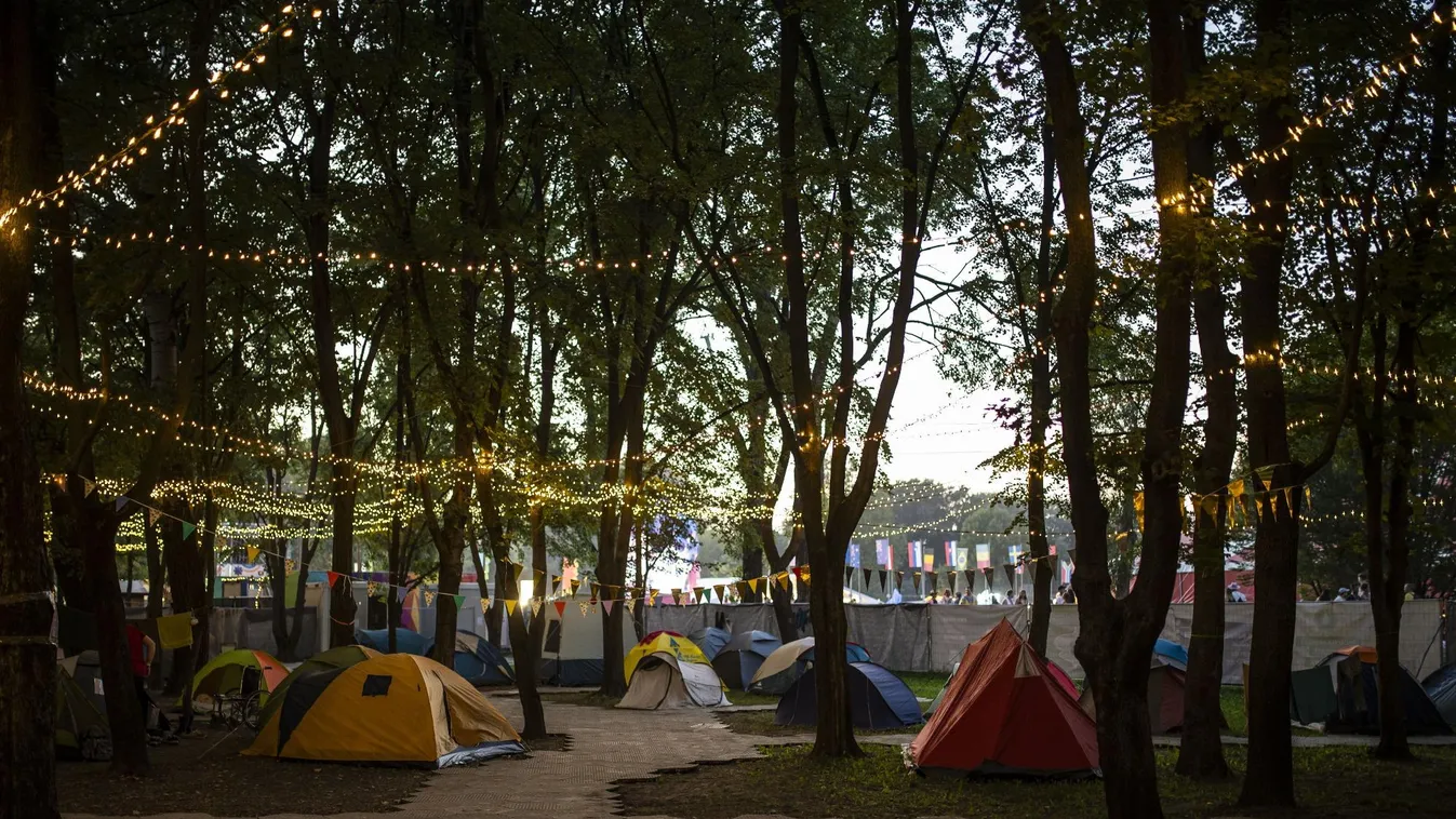 Rászorulók kapják meg a Sziget Fesztiválon hátrahagyott sátrakat