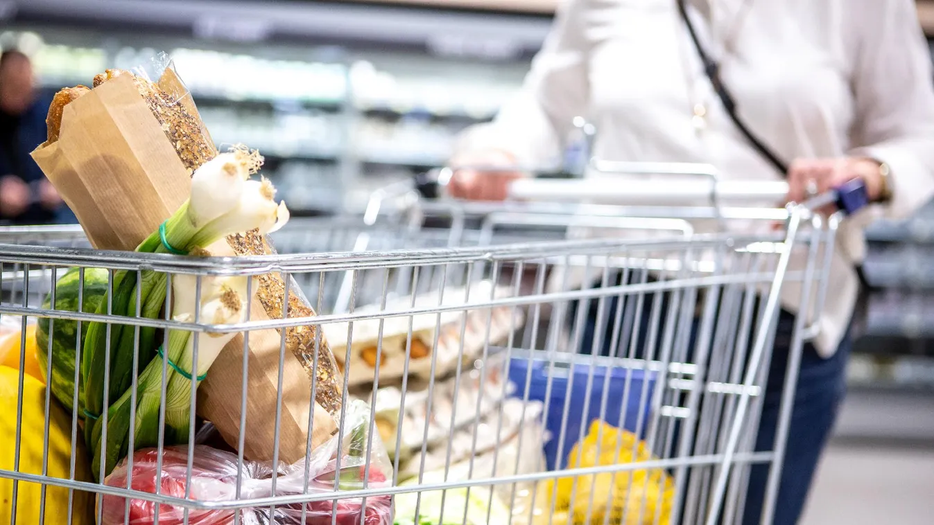 Folyamatosan, egyre nagyobb százalékkal csökken az élelmiszerek ára