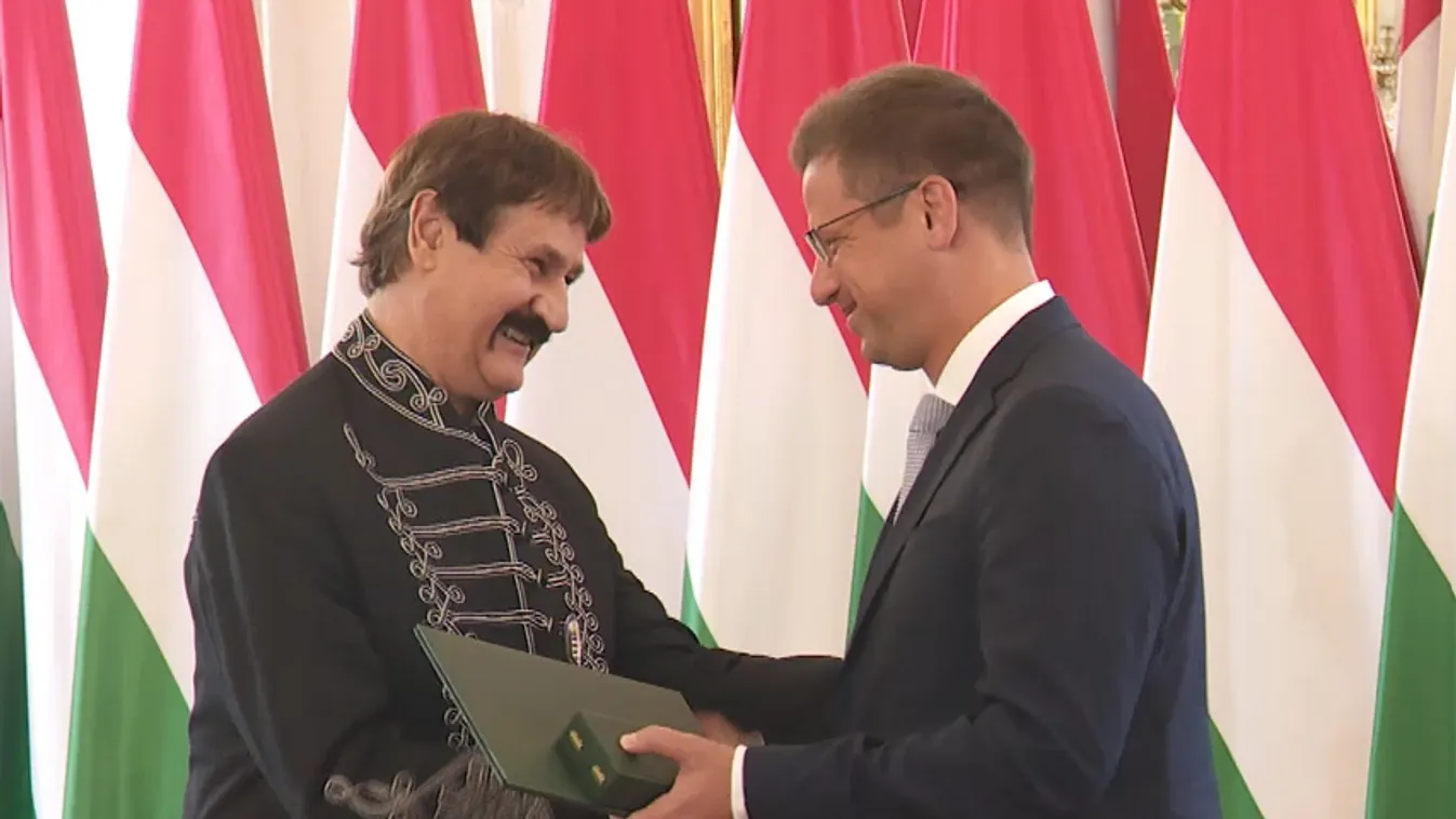 Állami kitüntetéseket adott át Gulyás Gergely