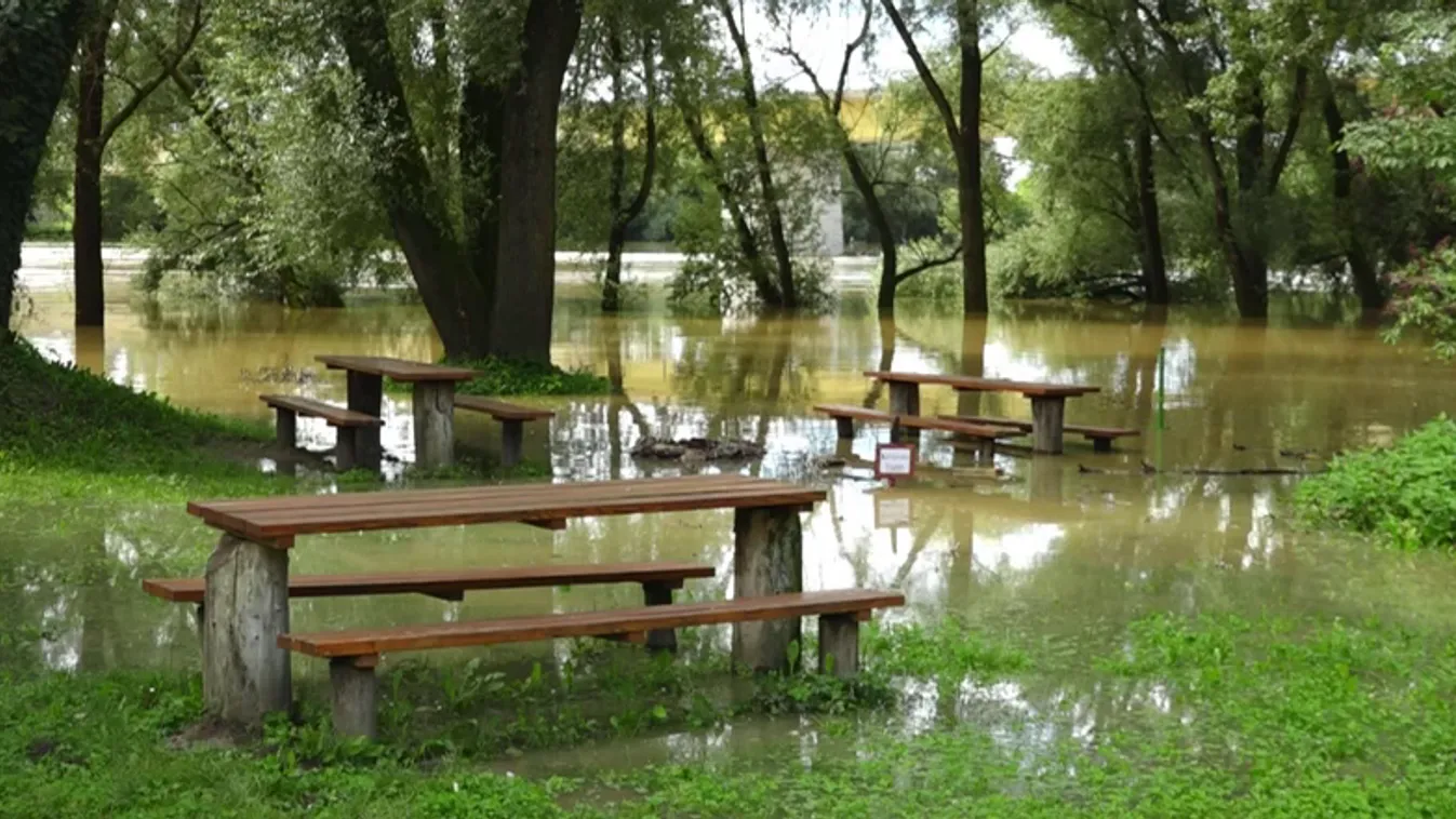 A Dráván több szakaszon is megdőlhet a valaha volt legmagasabb vízállás