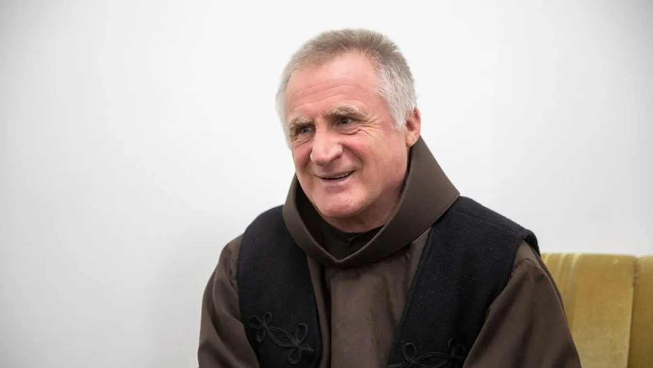 Rágalmazásért elítélt újságírót bízott meg a dollármédia Böjte Csaba lejáratásával