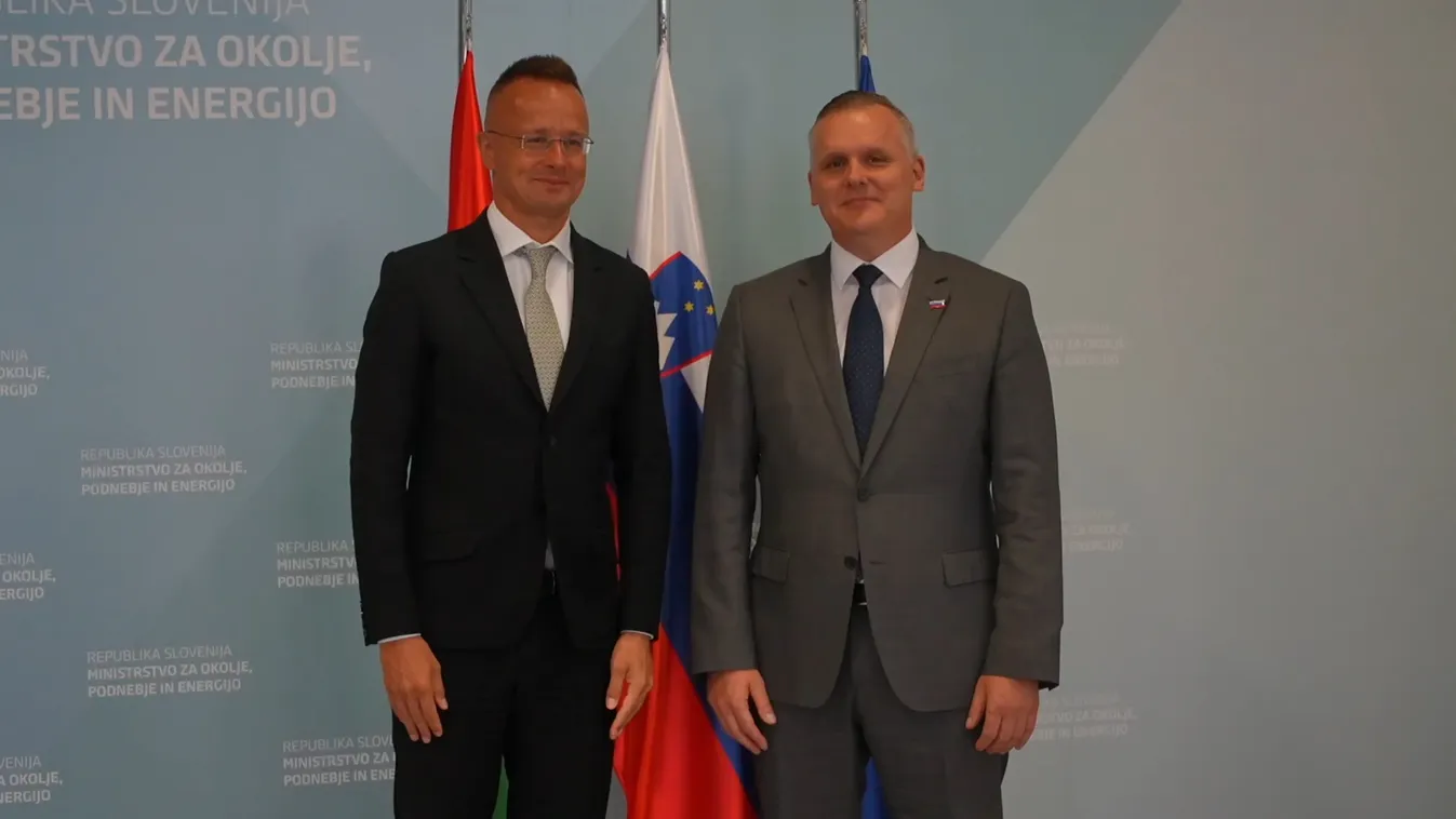 Szijjártó Péter: Modern akkumulátor-újrahasznosító üzem épül Alsózsolcán