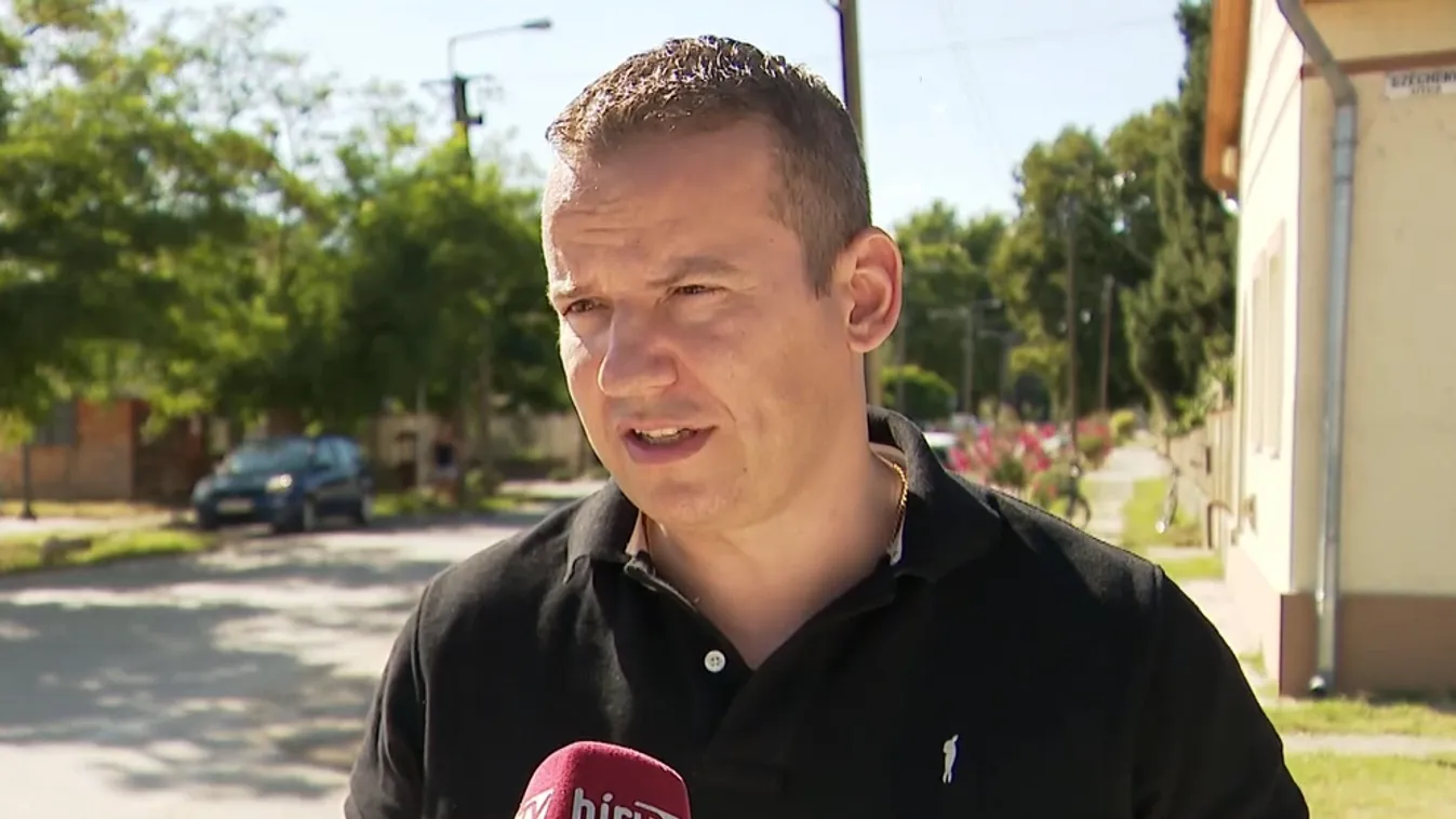 Toroczkai László: A Facebook a törvények fölött áll