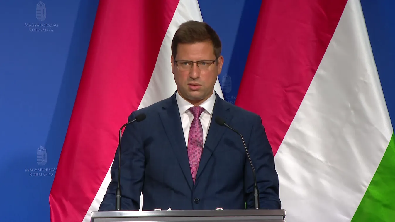 Gulyás Gergely: Ha valaki nem tartja be az előírt szabályokat, akkor be fogjuk záratni a gyárat