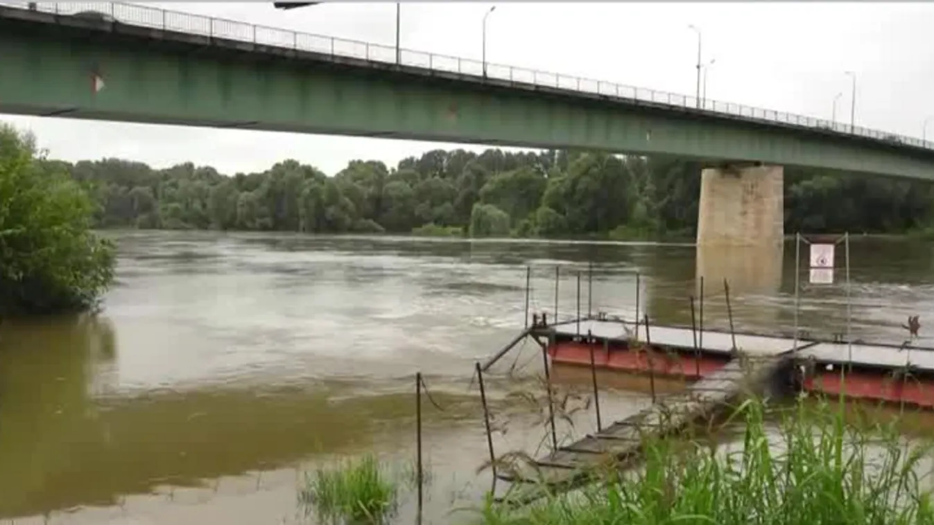 Tetőzik a Rába Körmendnél