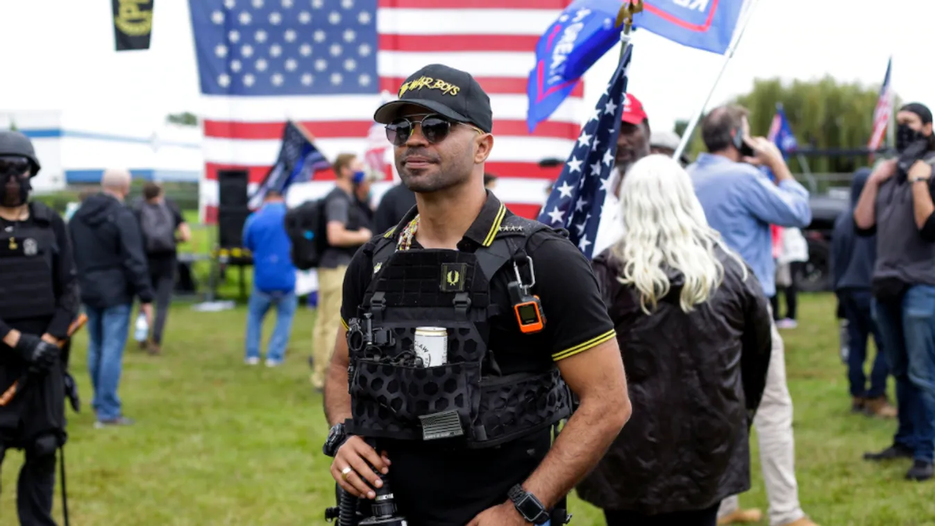 Az ügyészség 33 év börtönt kért a capitoliumi zavargások egyik vélt szervezőjére, aki ott sem volt