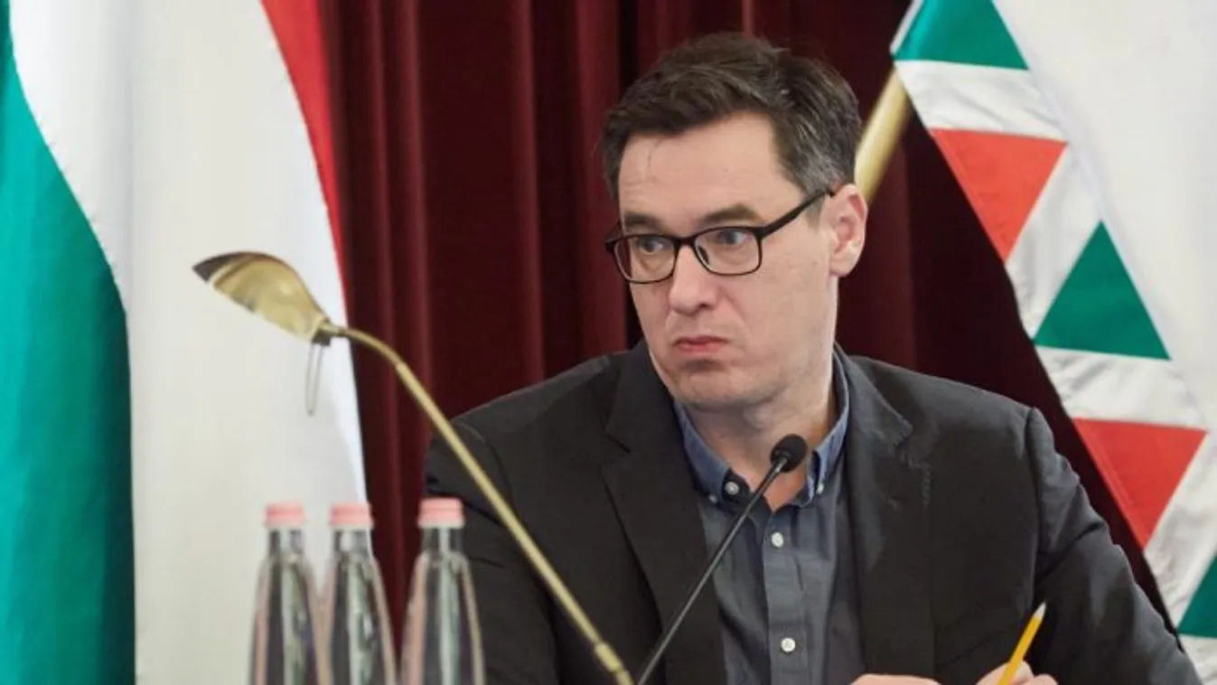 Ismét elmenekült az újságírók elől Karácsony Gergely