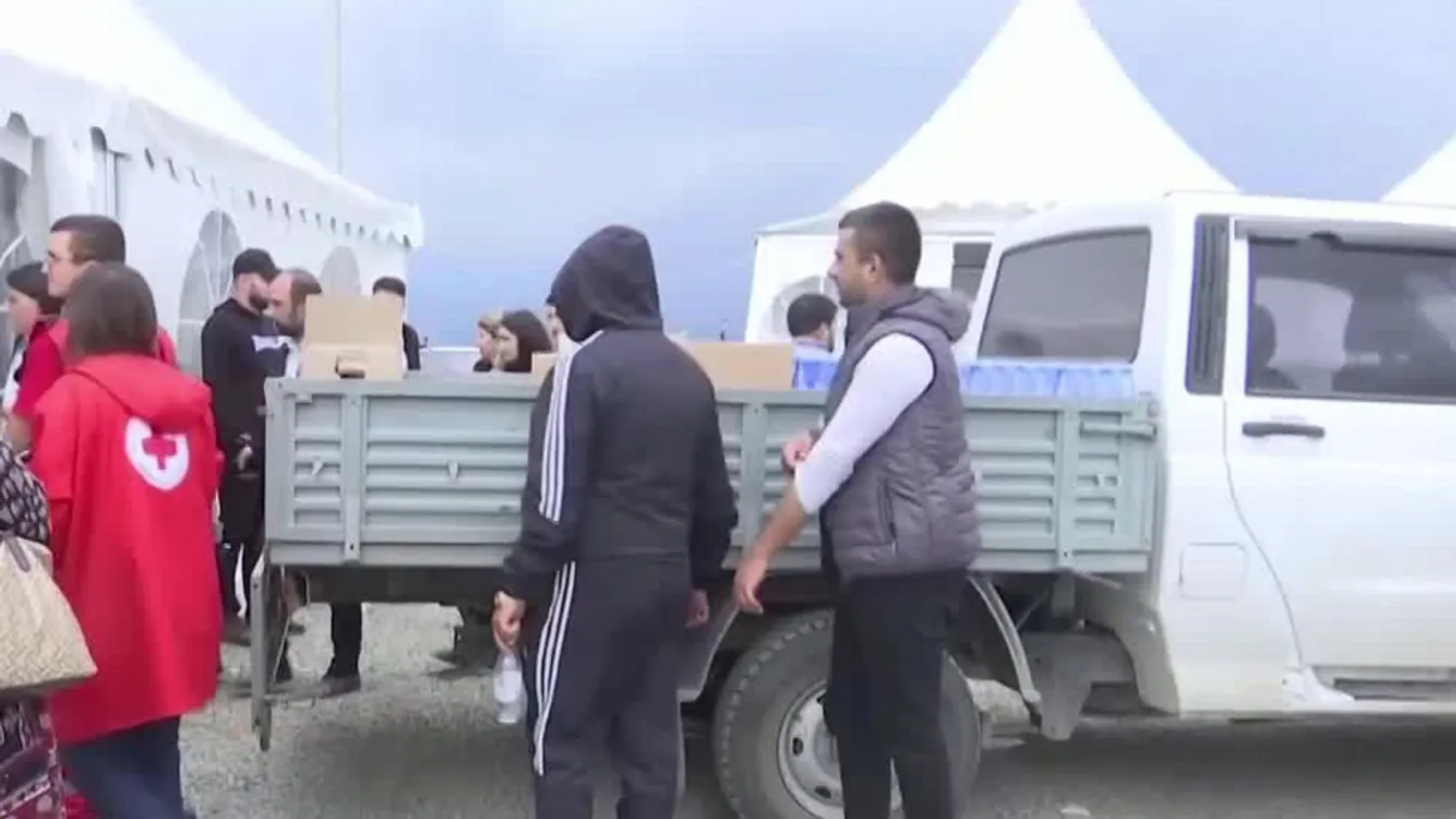 Menekülnek Karabahból az örmények