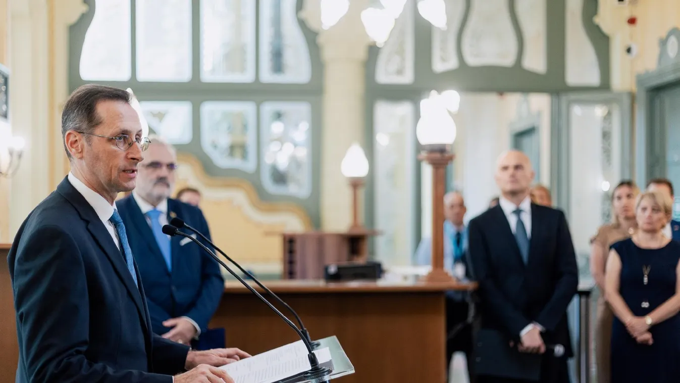 PM: megnyílt a Magyar Államkincstár új állampapír-forgalmazó fiókja