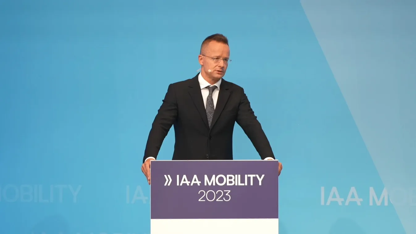 Szijjártó Péter: Magyarország gazdaságát az autóipar határozza meg