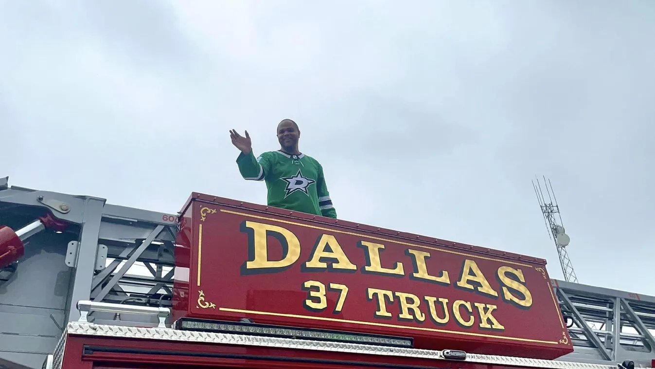 Dallas polgármestere kilépett a demokrata pártból és belépett a republikánusokhoz