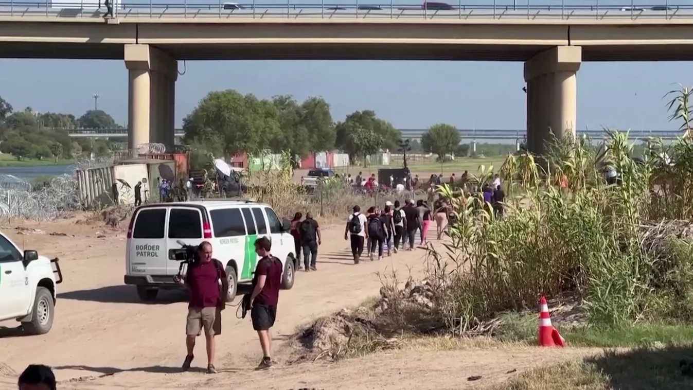 Naponta migránsok ezrei próbálnak bejutni az Egyesült Államokba