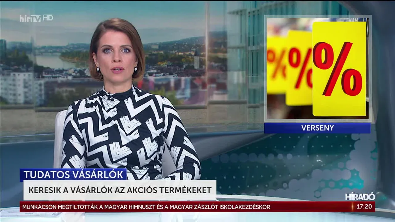 Keresik a vásárlók az akciós termékeket