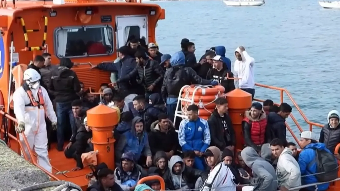 A Kanári-szigeteket ostromolják a migránsok