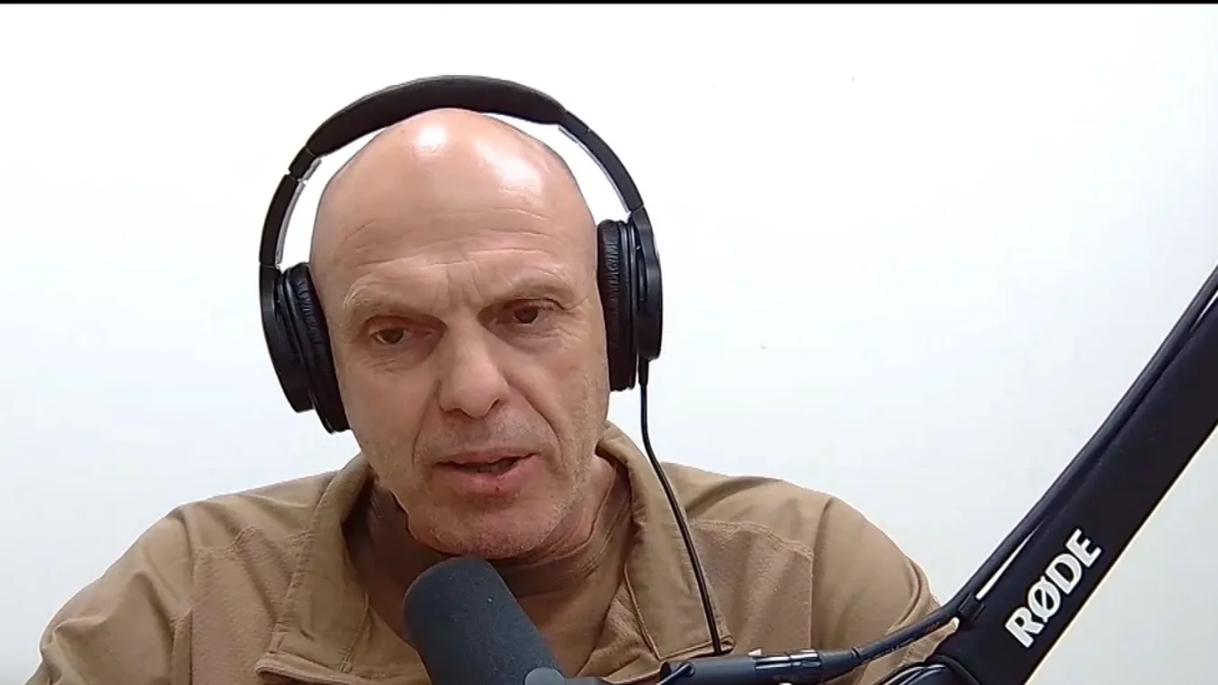 Robert C. Castel: Sikerült kiszabadítani egy 19 éves katonalányt