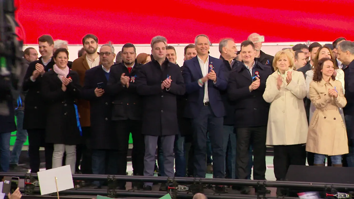 A külföldi pénzek nemzetbiztonsági kockázatot jelentenek