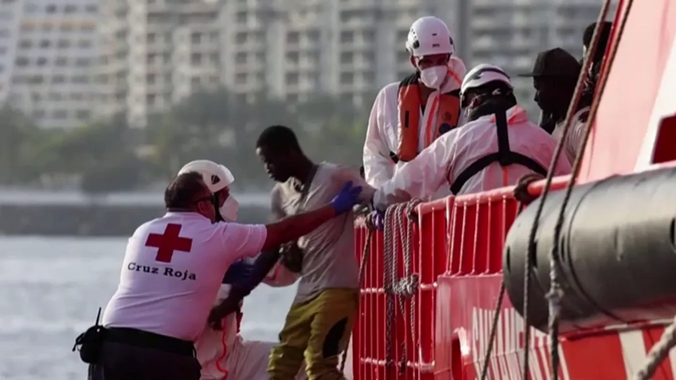 „Szétszórják” a migránsokat Spanyolországban