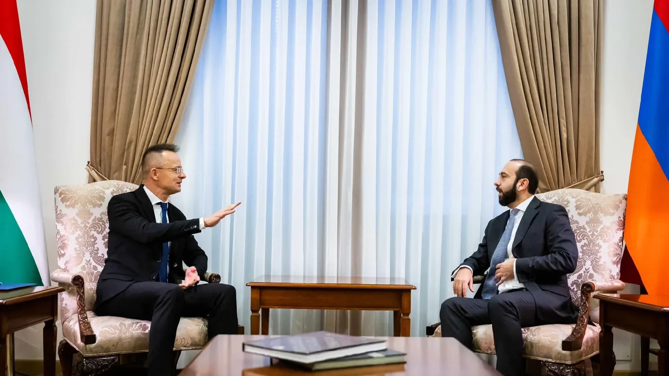 Örmény kollégájával tárgyal Szijjártó Péter