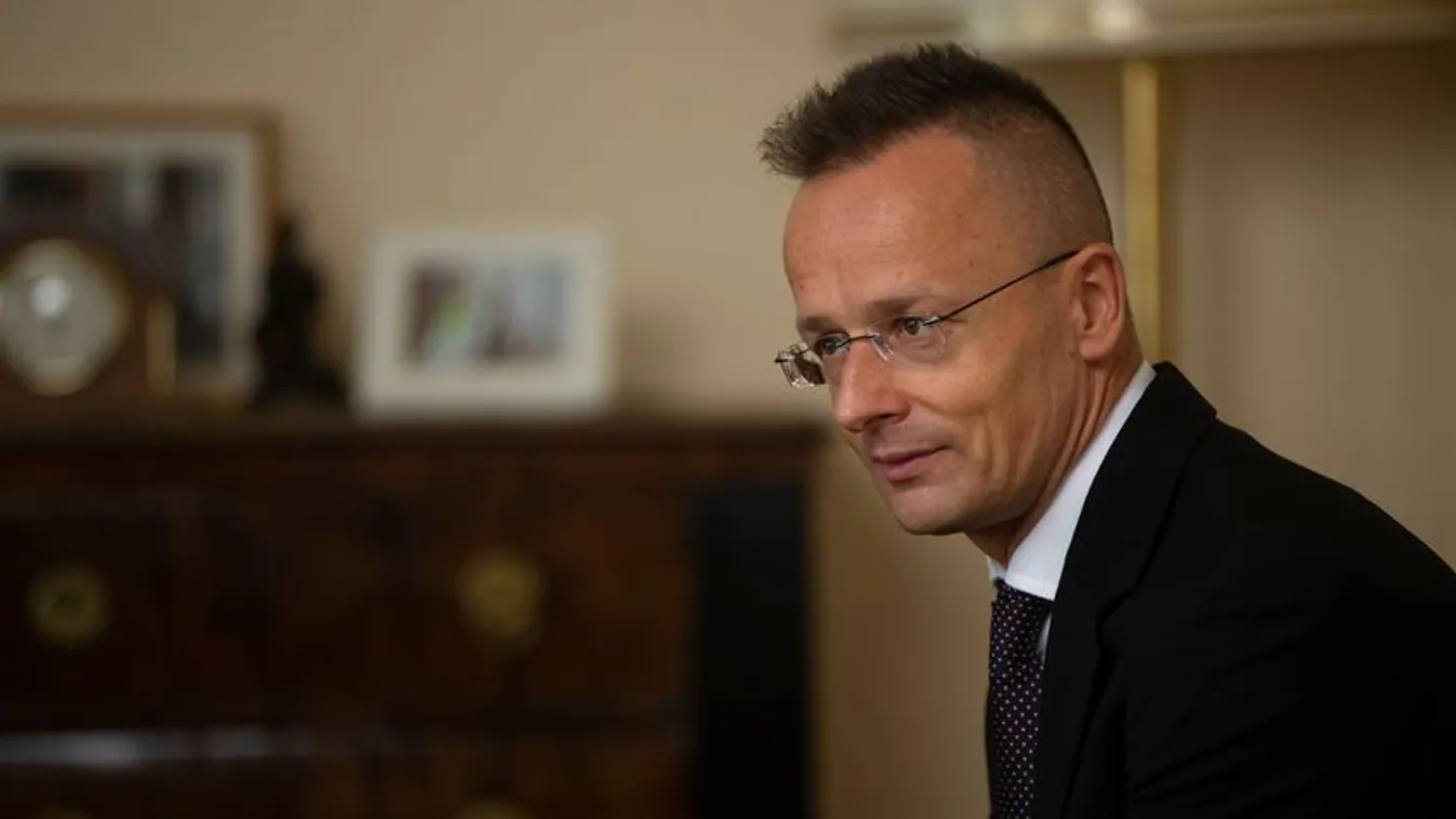 Szijjártó Péter: Az Európán kívüli világ nem érti Brüsszel miért „tüzeli a háborút”