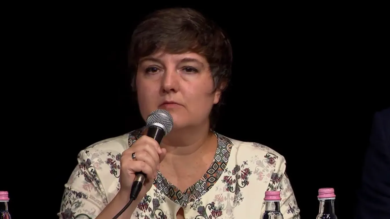 V. Naszályi Márta tagadja, hogy védelmi pénzt kért