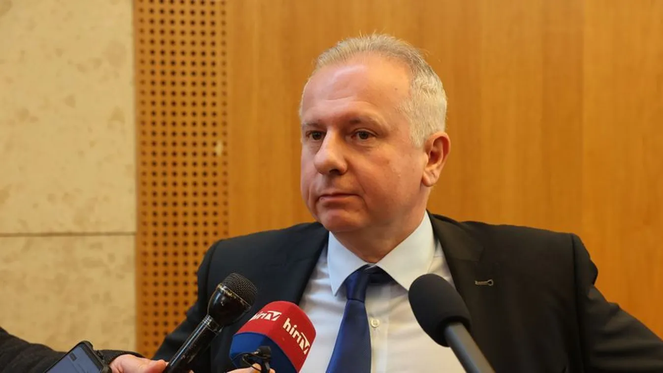 Újabb botrány a baloldal vezette Pécsen