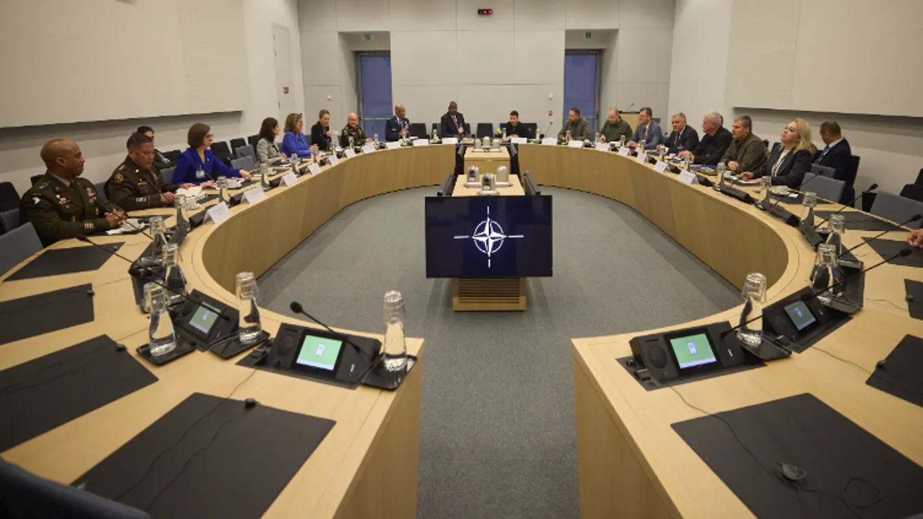 Védelmi csúcstalálkozó Brüsszelben: Izraelről és Ukrajnáról is tárgyalnak