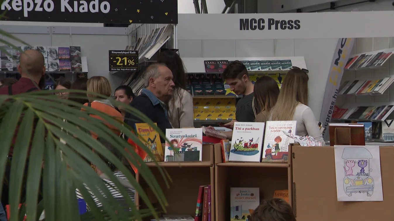 A Millenáris Parkba várták az irodalom- és könyvkedvelőket