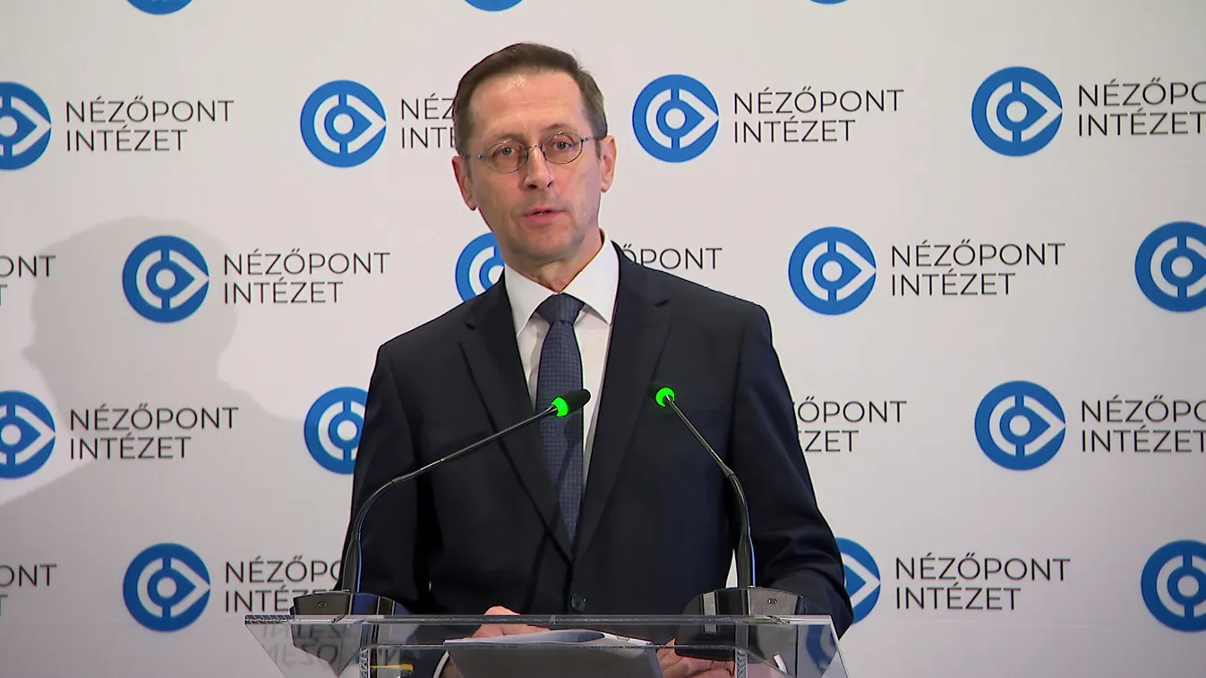 Varga Mihály: Nem adókat emelünk, hanem adókat csökkentünk + videó