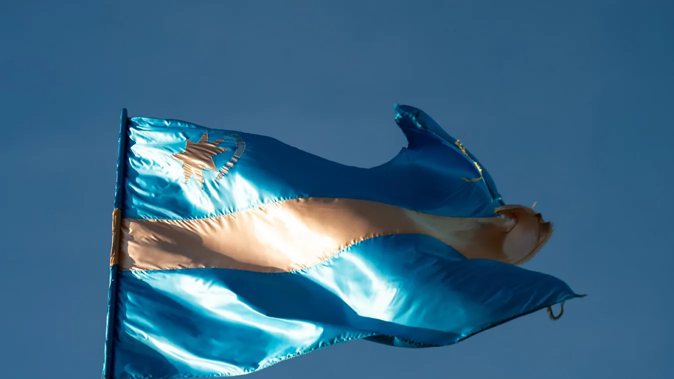 Hisztérikus kirohanást intézett a székely zászló miatt egy magyarellenes román szenátor + videó