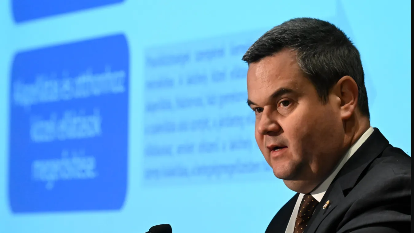 Takács Péter: Az egészségügy minden területén nagy szerepet kap a digitalizáció