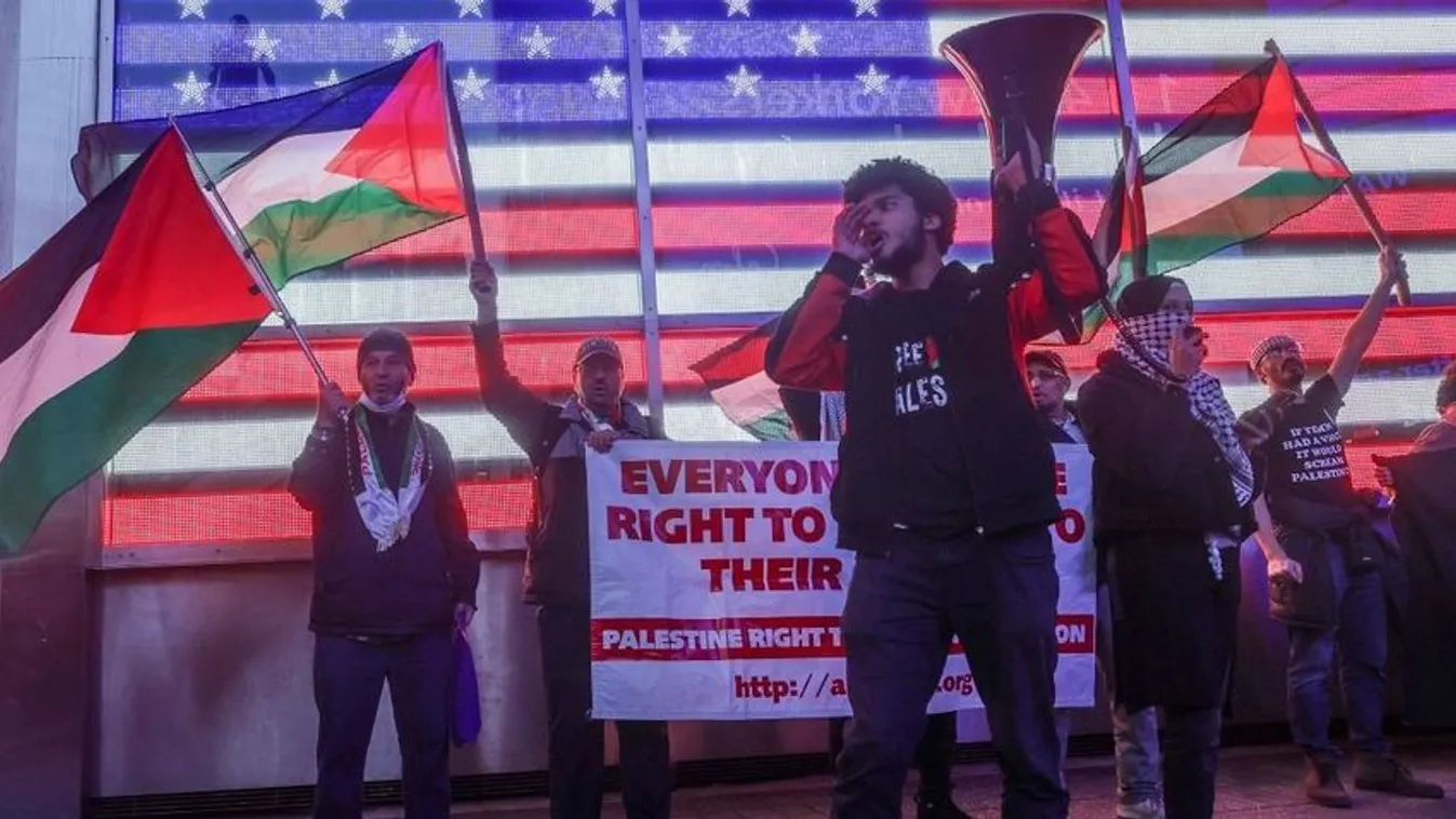 Tüntetők foglalták el a New York Times szerkesztőségét