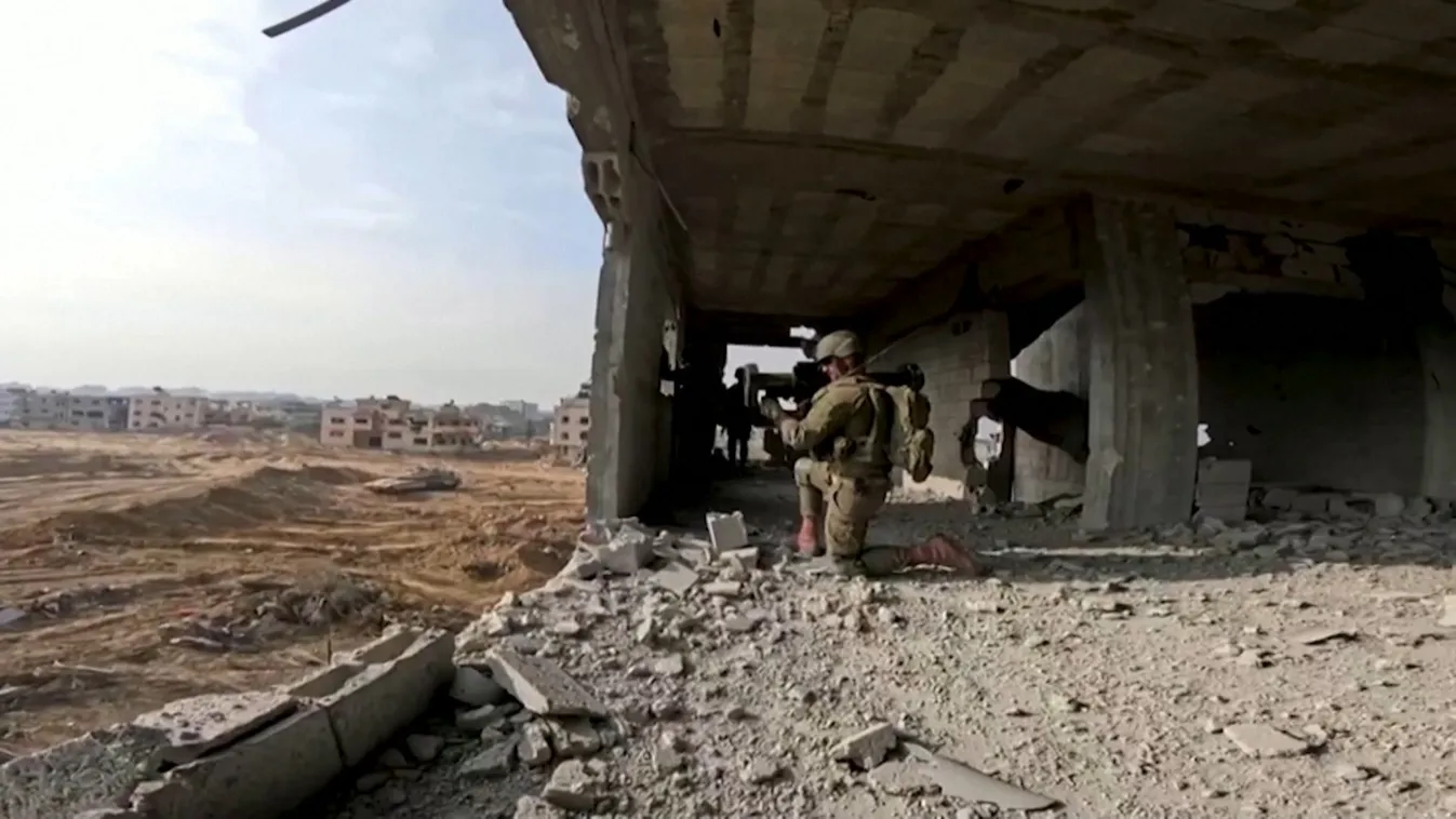 Iskolákban, mecsetekben és családi házakban tárolta fegyvereit a Hamász + videó