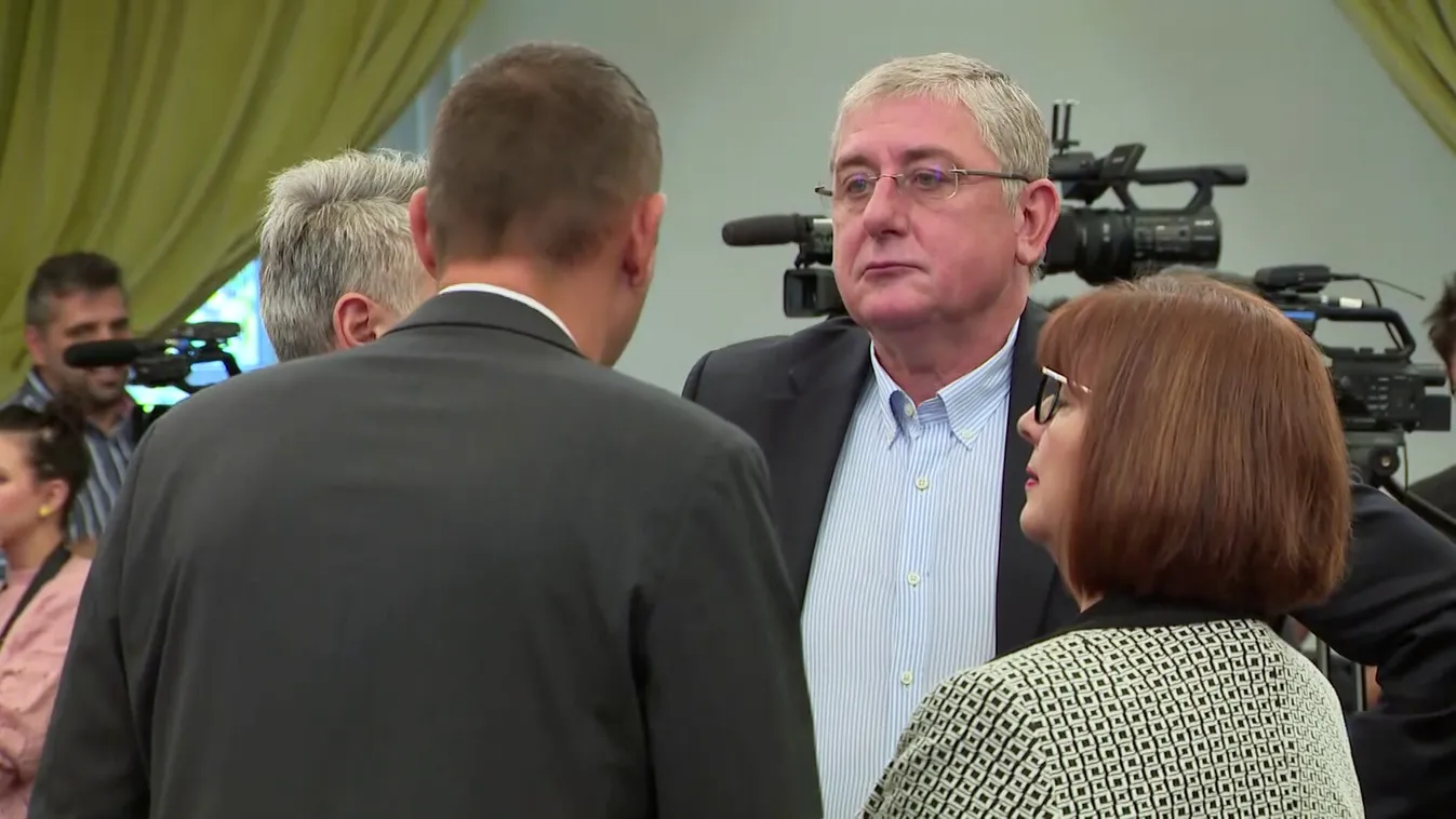 Választási együttműködési megállapodásokat kötött a Demokratikus Koalíció